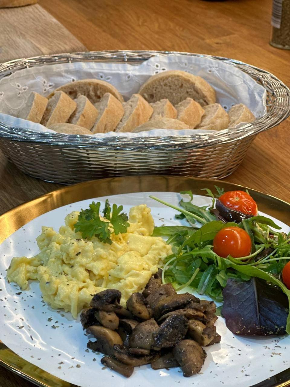 Awakening Alchemy Retreat Centre Bed & Breakfast Inverurie ภายนอก รูปภาพ