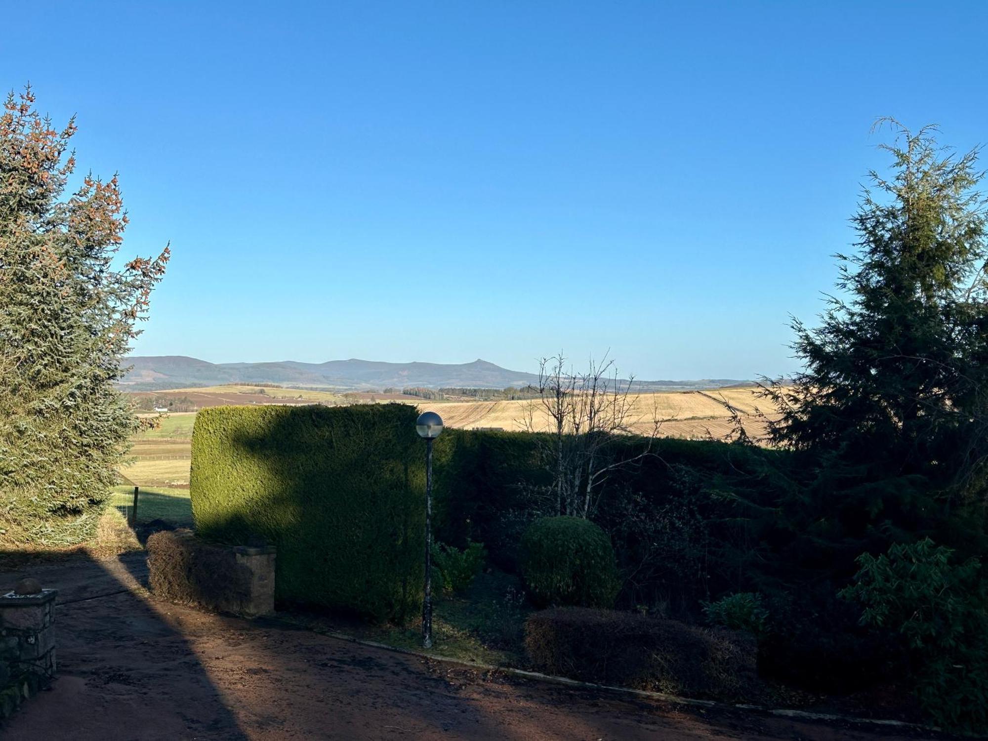 Awakening Alchemy Retreat Centre Bed & Breakfast Inverurie ภายนอก รูปภาพ