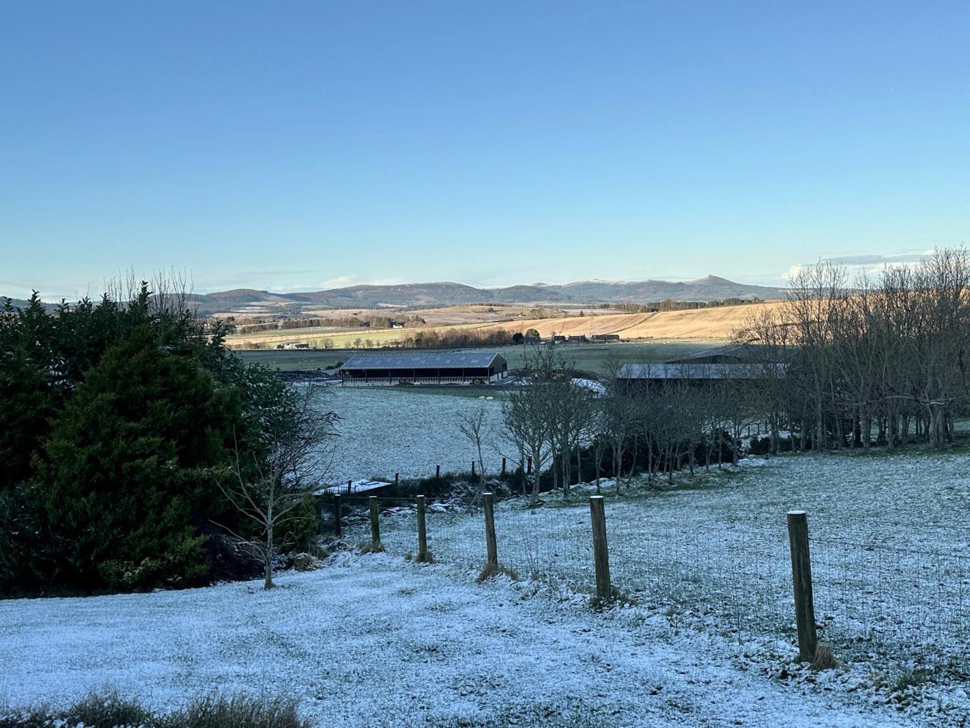 Awakening Alchemy Retreat Centre Bed & Breakfast Inverurie ภายนอก รูปภาพ