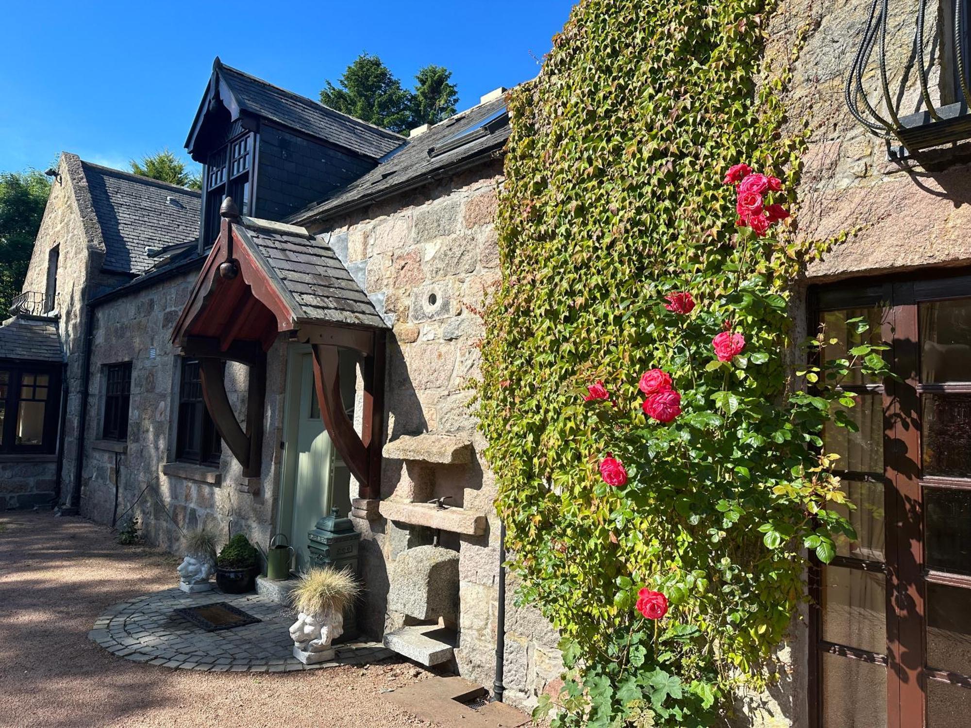 Awakening Alchemy Retreat Centre Bed & Breakfast Inverurie ภายนอก รูปภาพ