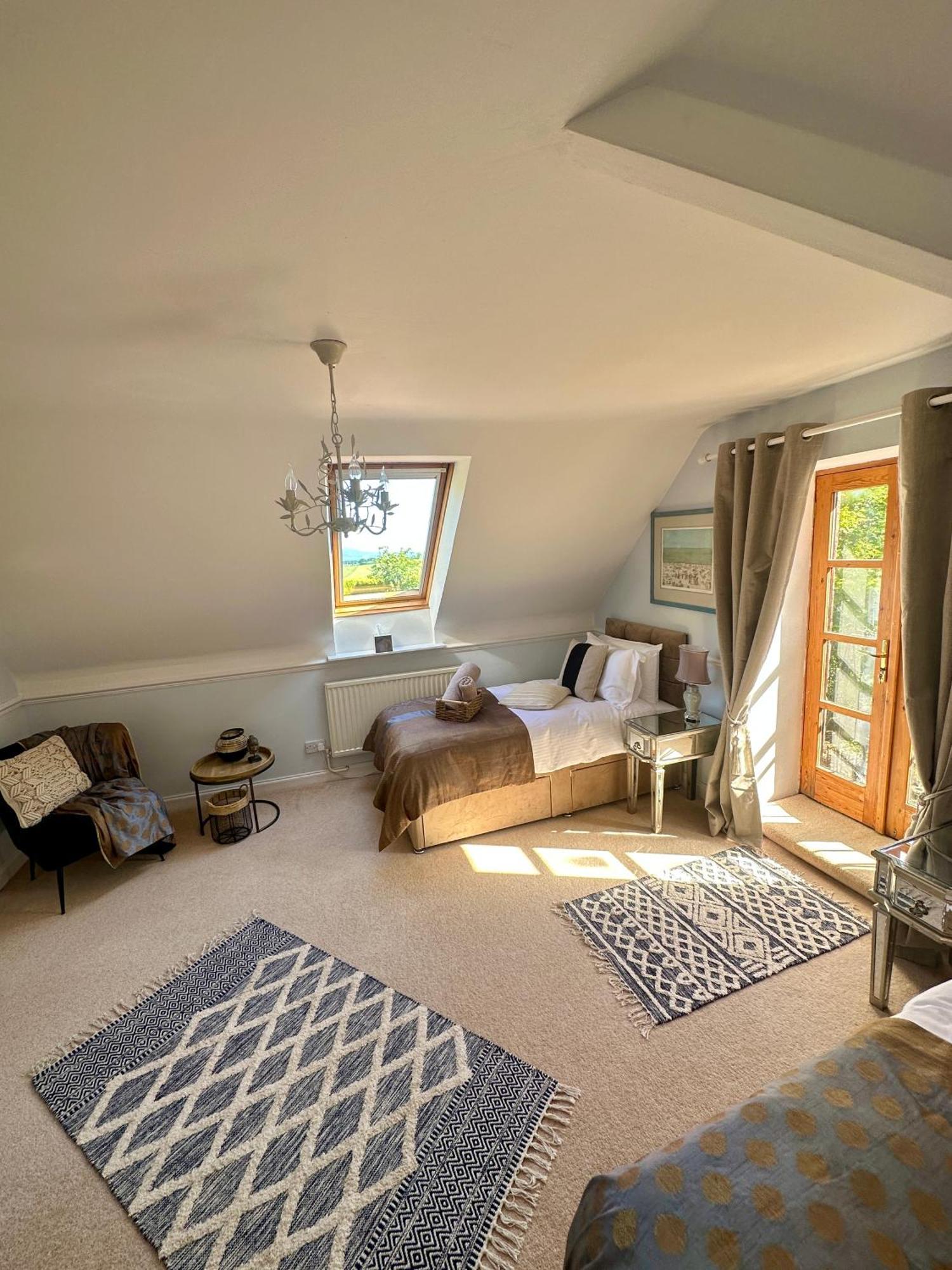 Awakening Alchemy Retreat Centre Bed & Breakfast Inverurie ภายนอก รูปภาพ